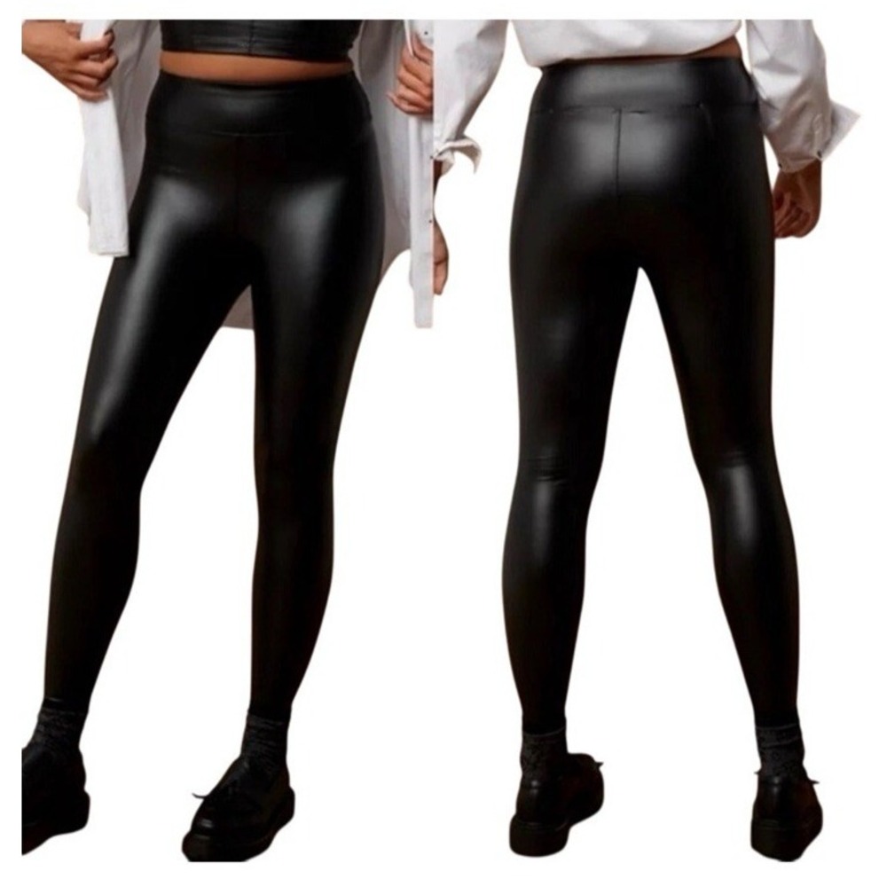 Offline By Aerie Real Luxe Faux Leather Hi Rise Leggings Size Medium Long Black